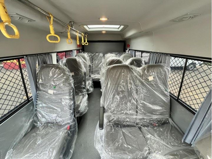 Iveco Troop Transport Vehicle With 9 Seat price