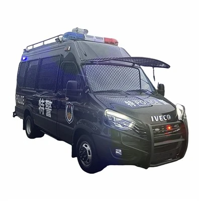 Xe vận tải quân đội Iveco 7 chỗ